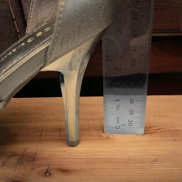 NEW BCBGeneration Polands Women's Golden Leather Beaded Strappy High Heels 7 1/2 - Picture 5 of 7